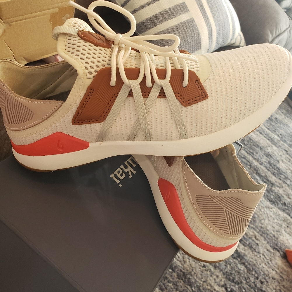 Olukai mens shoes